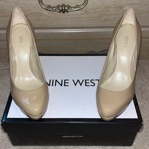 Nine West platform pump